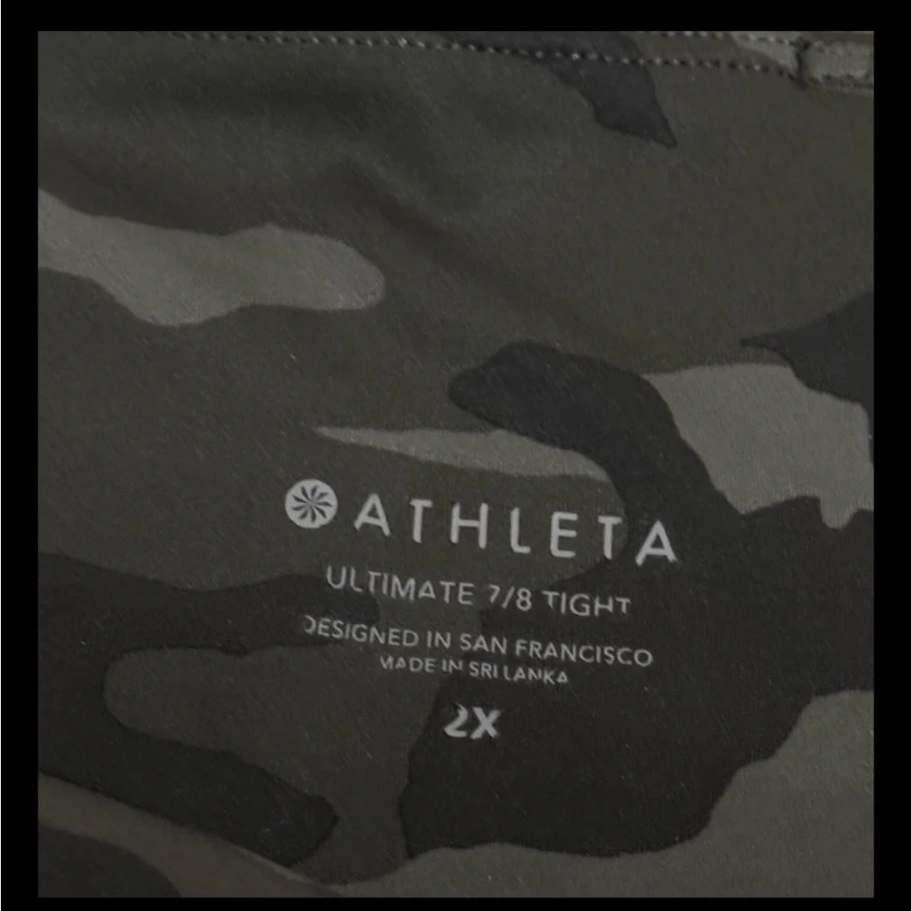 Athleta Camo Print Women's Leggings - Picture 8 of 11